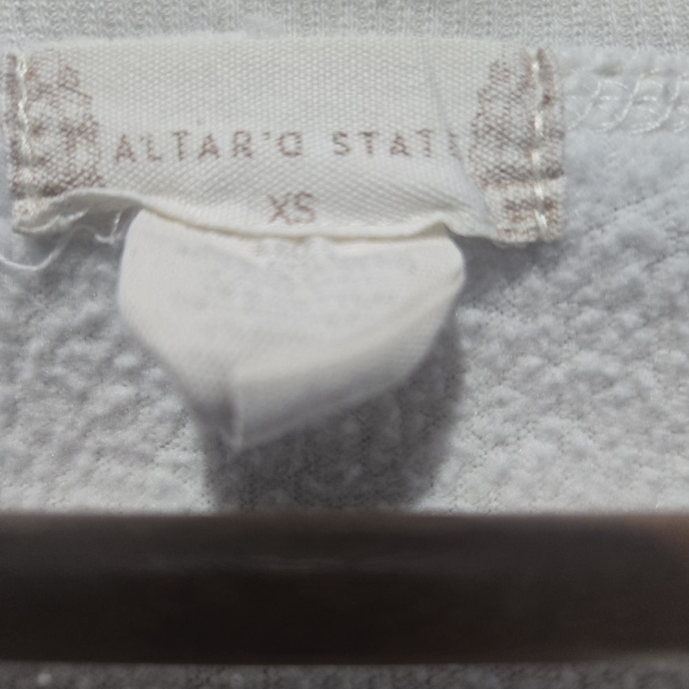 Altar'd State Off-White Textured V-Neck Sweater Oversized Cropped Size XS - Picture 5 of 5